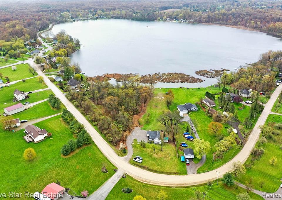 3985 Skinner Lake Rd, Lapeer, MI 48446 Zillow