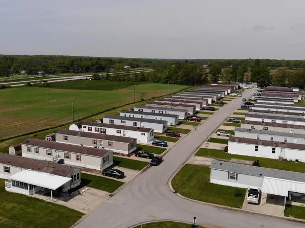 COMMODORE 246 Summit Village - IN Plan, Summit Village IN