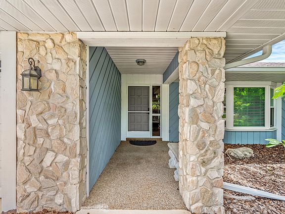 4th image of 700 Turnberry Dr