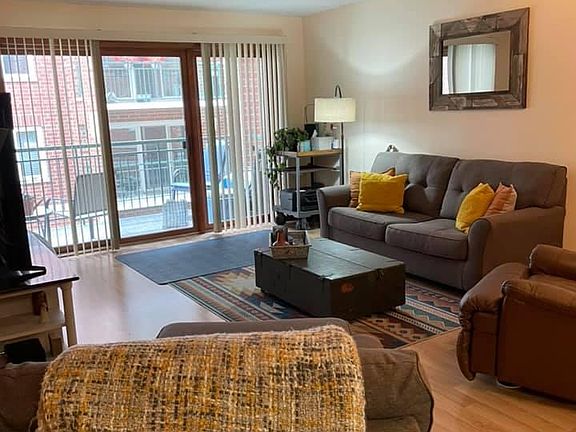 5th image of 5340 N Lowell Ave APT 205