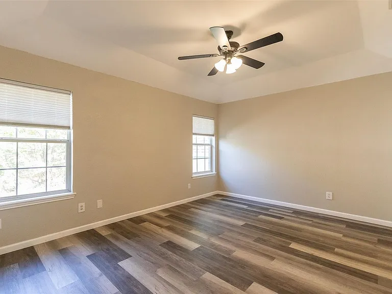 6025 Duchess Avenue Address Line #2 — Photo 13