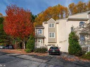 514 Waters Edge, Newtown Square, PA 19073
