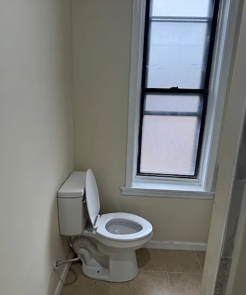 5712 Arch St #2 — Photo 12