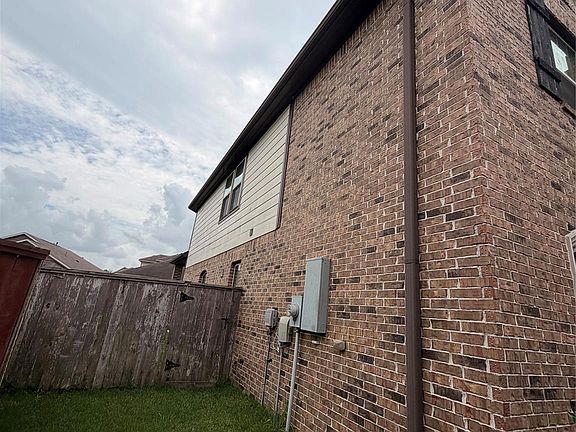 2nd image of 9722 Lauren Briar Ln