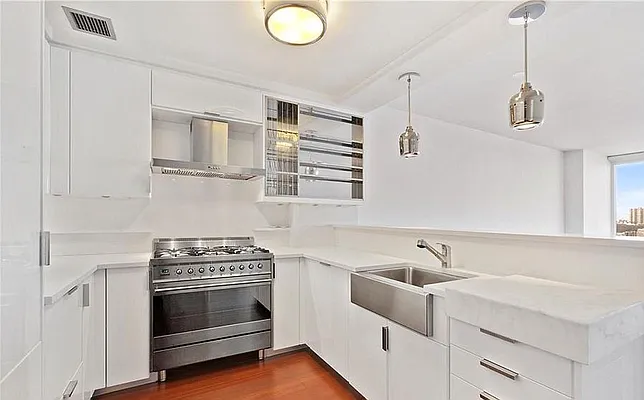 Rented by Compass | media 8