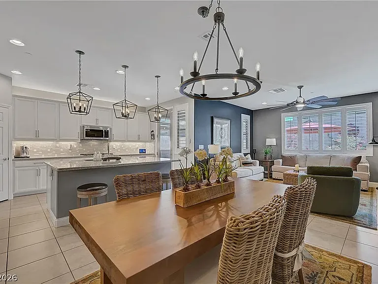 1170 N Water St — Photo 14