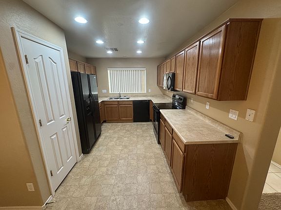 2nd image of 27325 N 63rd Dr