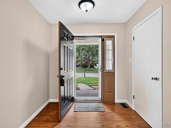 2nd image of 1201 Summerwood Dr