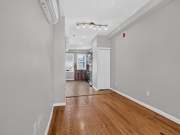 5th image of 60 Madison St APT 3R