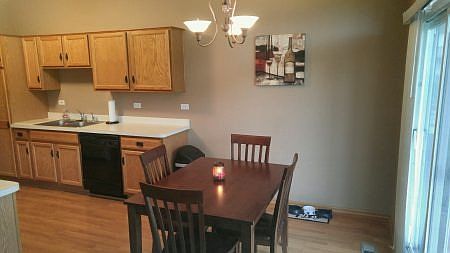 5th image of 1612 Fieldstone Dr N