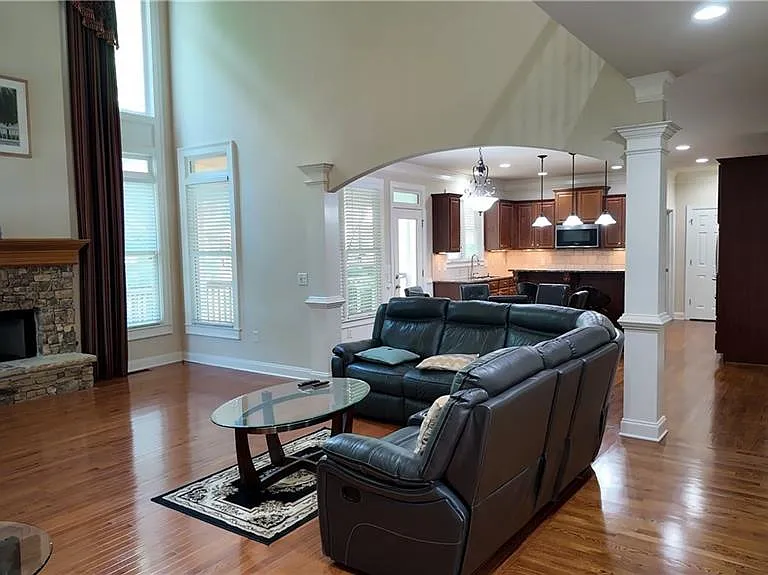 5722 Ashleigh Walk Dr — Photo 14