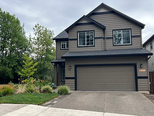 18222 SW Silvertip St Photo 1
