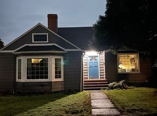 229 W 14th St, Port Angeles, WA