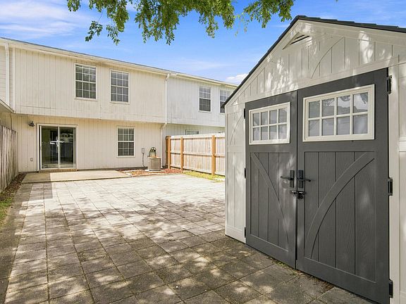 4th image of 1855 Whispering Oaks Ln