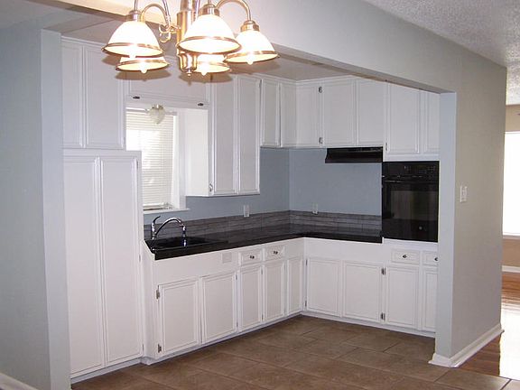 4th image of 4729 Johnston Dr