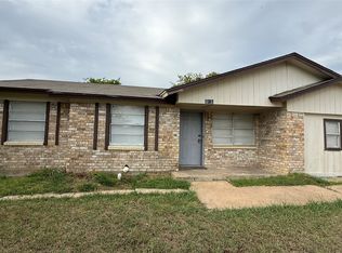 4916 McDougal St, Greenville, TX 75401