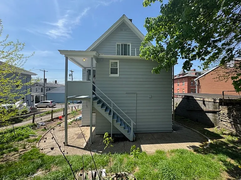 39 Bank St — Photo 46