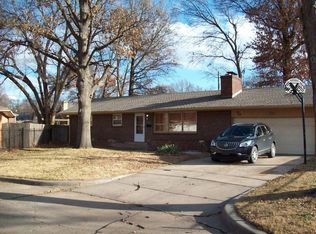 1842 S George Washington Ct, Wichita, KS 67218
