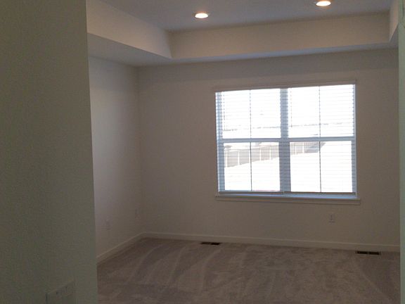 Master bedroom with en suite and walk-in closet
