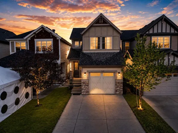 146 E Skyview Point Cres NE, Calgary, AB T3N 0M1