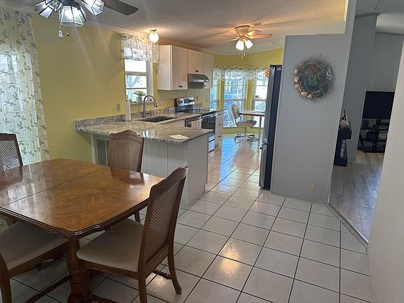 3rd image of 515 Thames Bluff Ridge #34