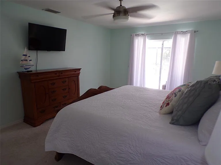 15624 Hennipen Cir — Photo 50