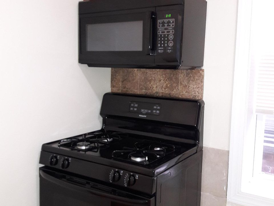 2nd image of 78 Bostwick Ave APT 3