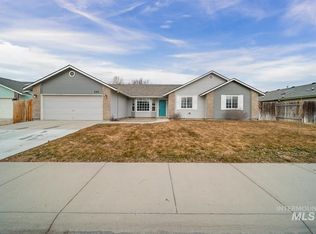 890 W Pennwood St, Meridian, ID 83642