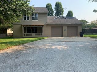 715 S Belt W, Belleville, IL 62220