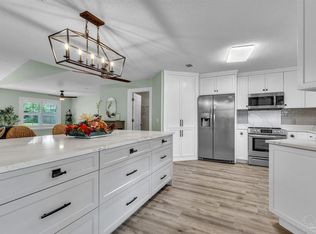 2516 Southern Oaks Dr, Cantonment, FL 32533