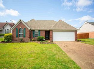 7037 Country Walk Dr, Cordova, TN 38018