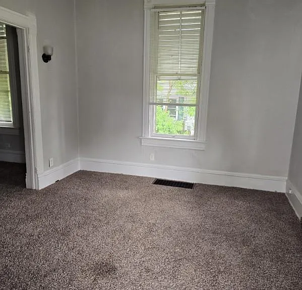 816 W Virginia Ave — Photo 5
