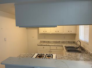 521 Ridgeway Ln, La Habra, CA 90631