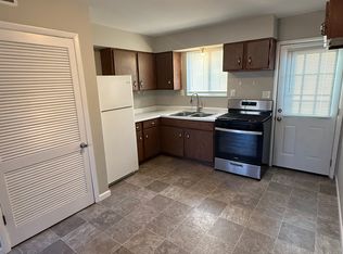 1105 W Corbin St APT B, Bethalto, IL