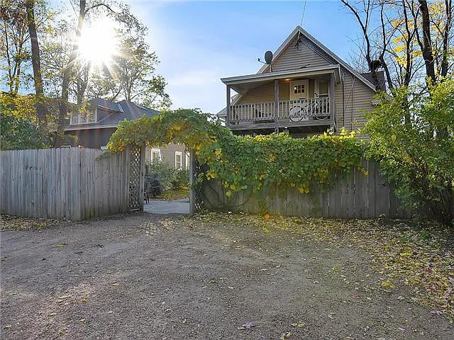 Ample off street parking in alley entrance.