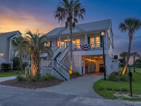 8 Battery Park Rd, Edisto Island, SC 29438