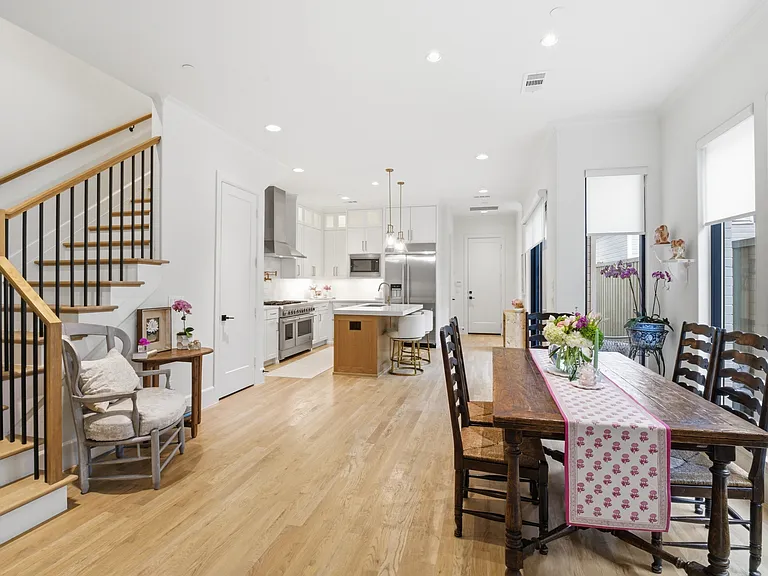 4435 Emerson Ave — Photo 11
