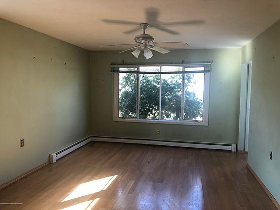 4th image of 108 Columbine Cir