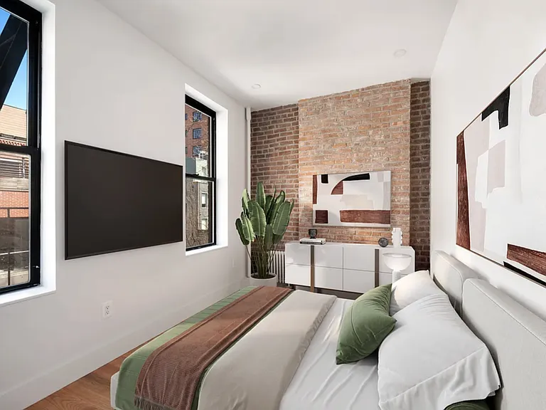 145 W 4th St #8 — Photo 5
