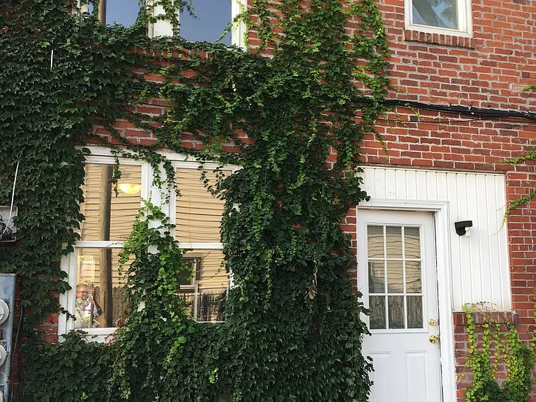 260-274 E Hudson St — Photo 19