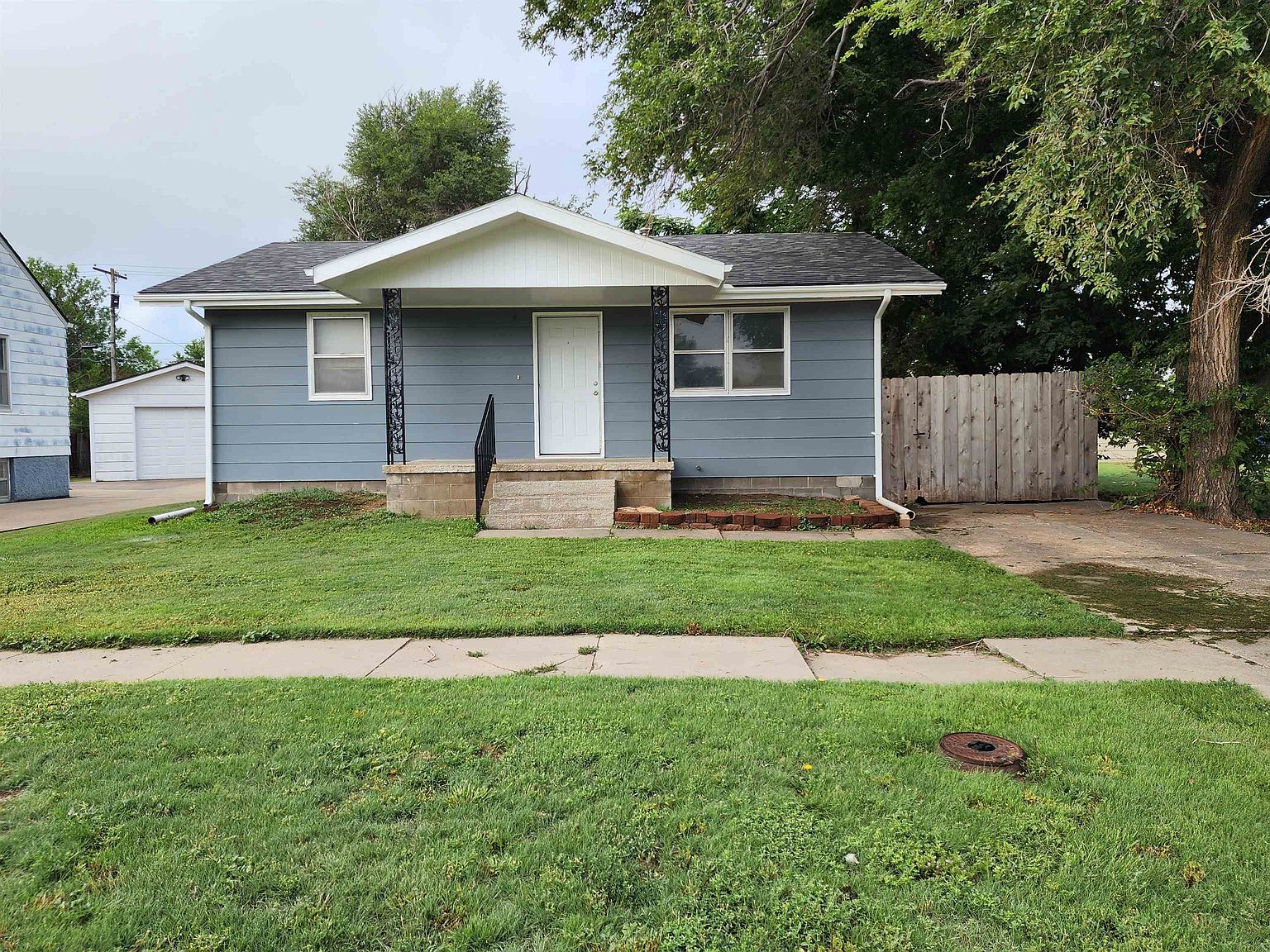 210 E 15th St, Hays, KS 67601 MLS 202538 Zillow