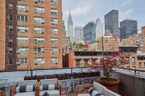 Rented by R New York | media 2