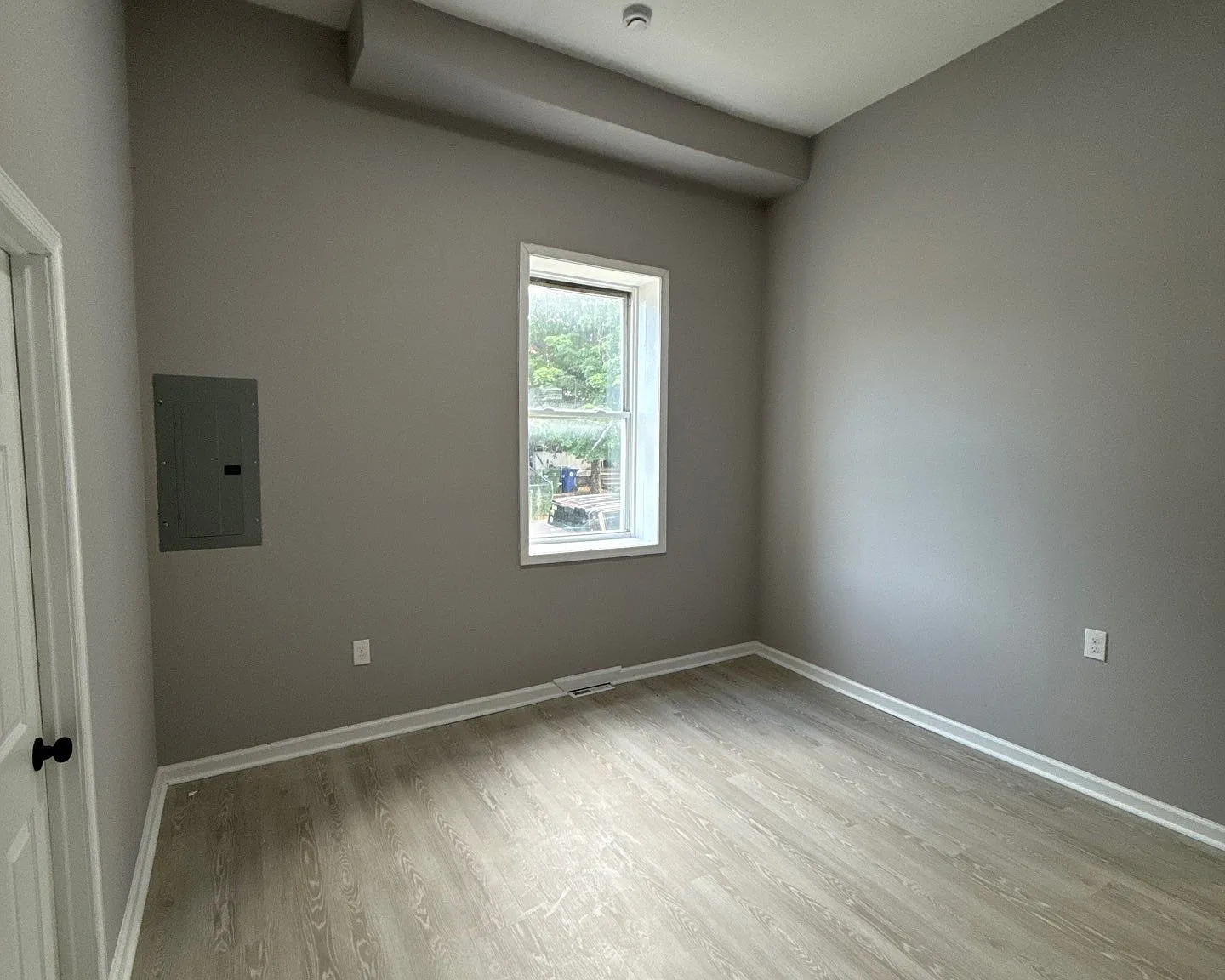 1 bed, $1,100 — Photo 4
