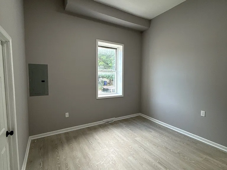 1700 Braddish Ave — Photo 4