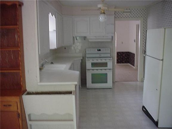 3rd image of 4607 NW Donald Ave