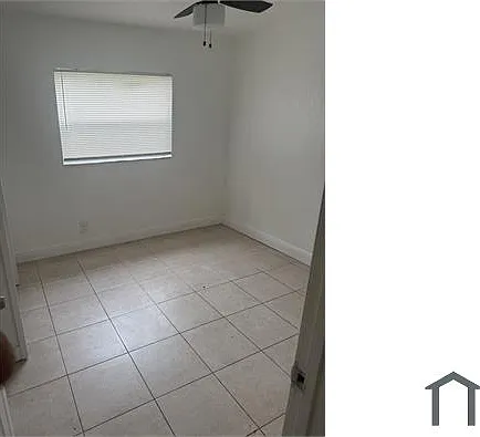 4972 SW 5th Ct — Photo 7
