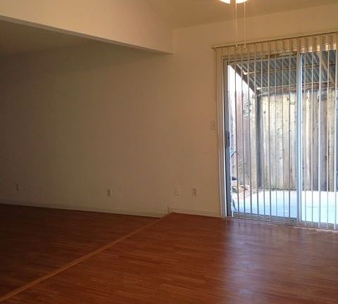 5th image of 7031 Peachtree Ave