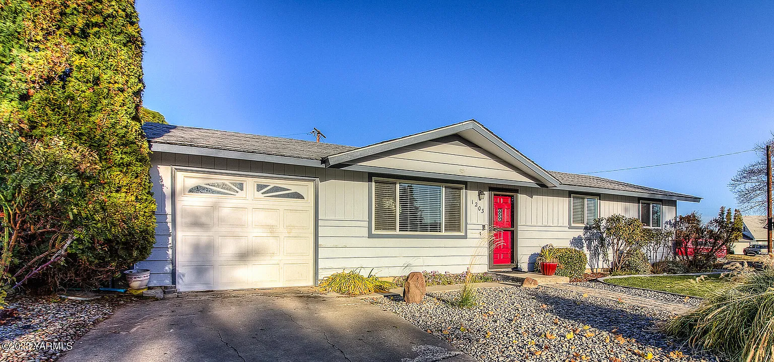 1203 S 30th Ave photo 1