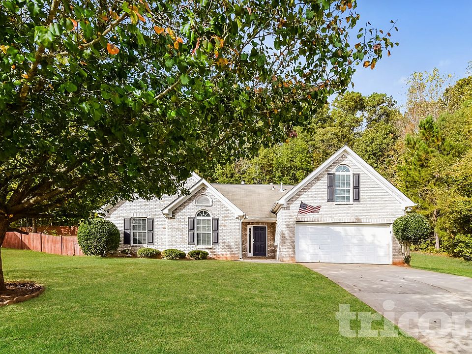 1st image of 147 Peachtree Glen Dr