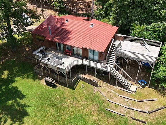 2nd image of 5 Deer Creek Dr